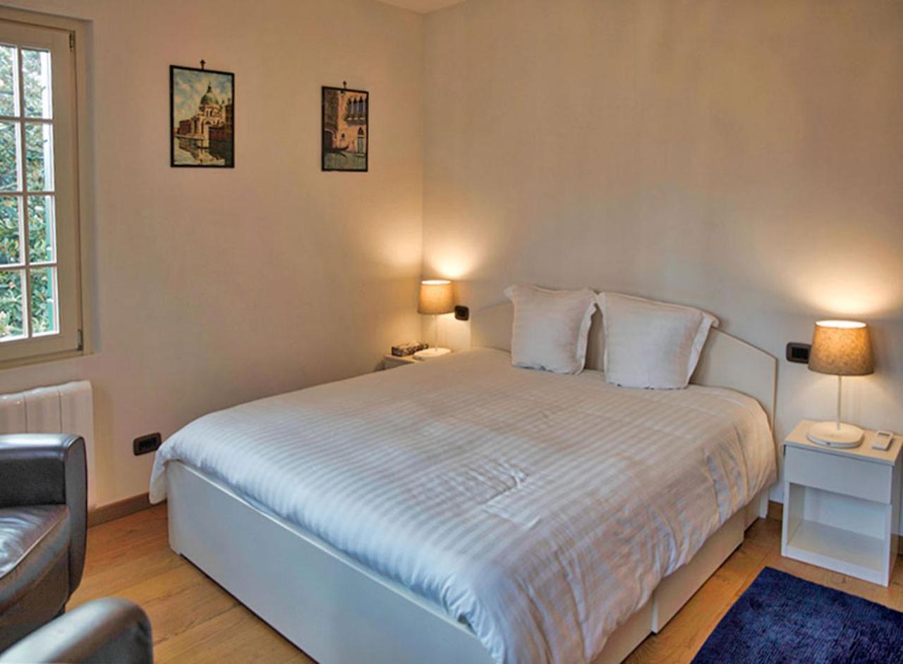 Villa Contarini B&B Lido di Venezia ภายนอก รูปภาพ