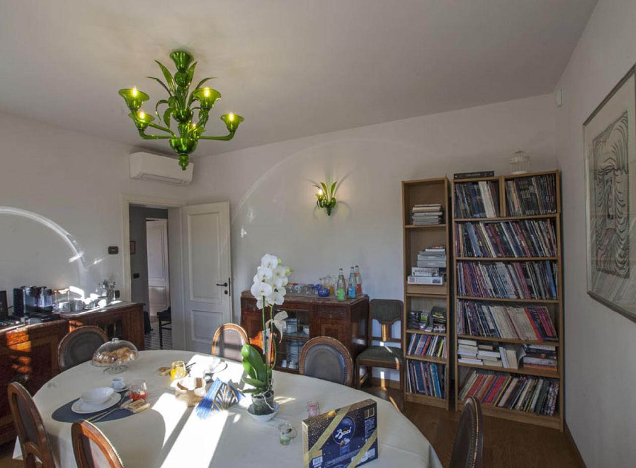 Villa Contarini B&B Lido di Venezia ภายนอก รูปภาพ